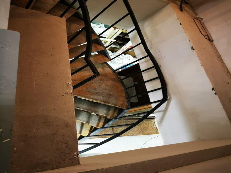 Galerija 32