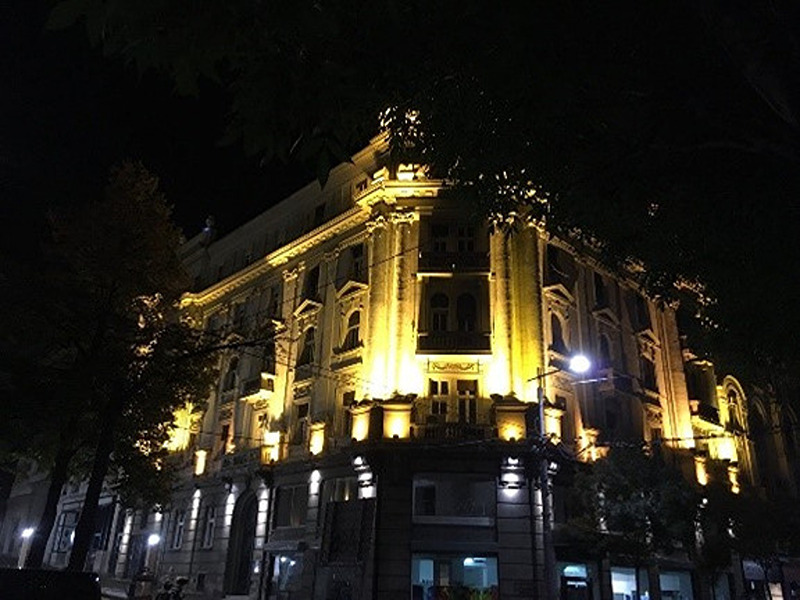 Galerija 8